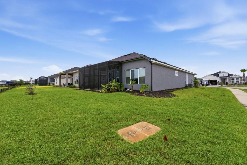 Image 6 of property listing at 246 AZURE MIST WAY, Daytona Beach, FL 32124