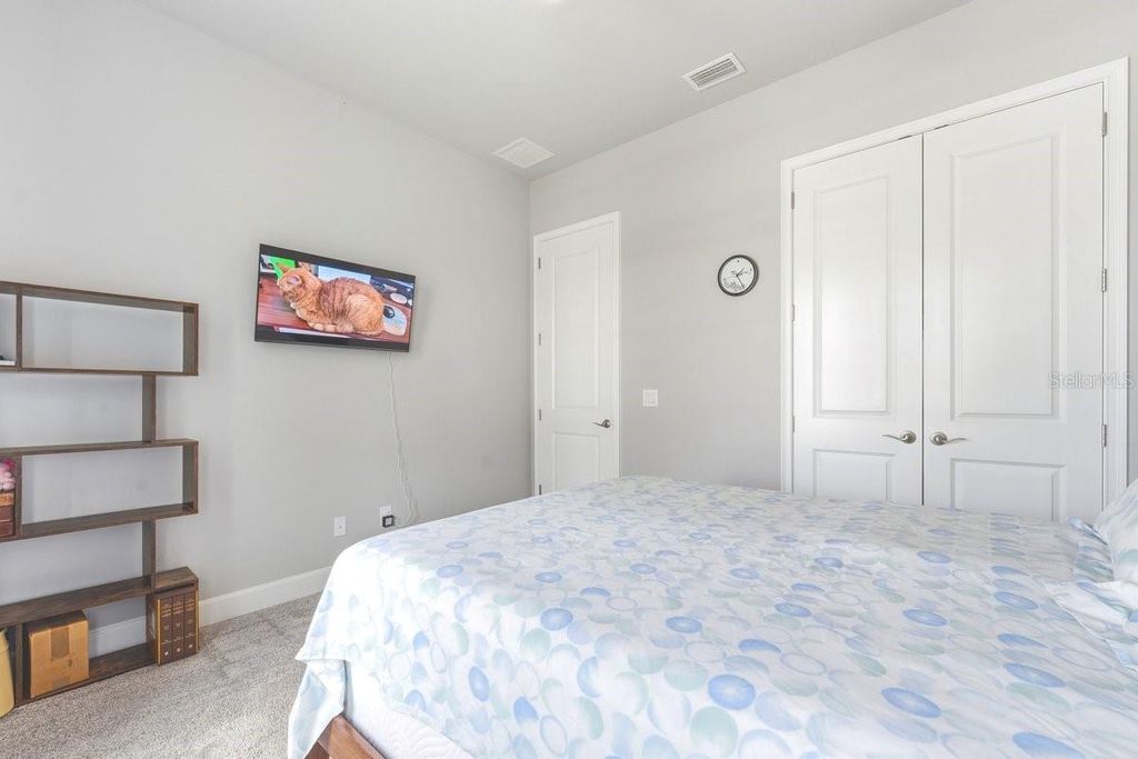 Image 9 of property listing at 246 AZURE MIST WAY, Daytona Beach, FL 32124