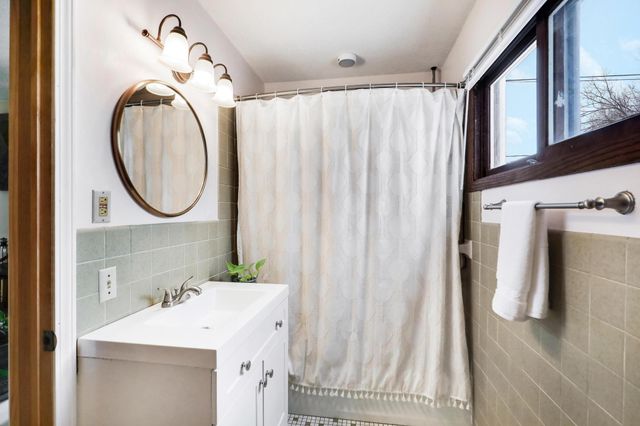 4659 Emerson Avenue N, Minneapolis, MN 55412