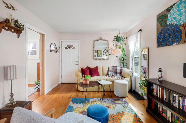 4659 Emerson Avenue N, Minneapolis, MN 55412