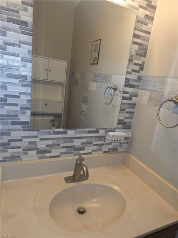 1687 Skiffes BLVD, Williamsburg, VA 23185