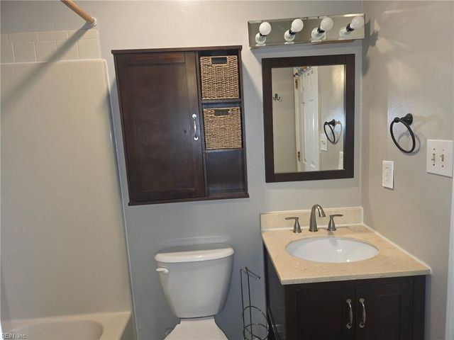 1687 Skiffes BLVD, Williamsburg, VA 23185