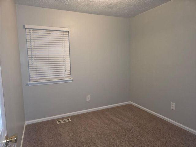 1687 Skiffes BLVD, Williamsburg, VA 23185