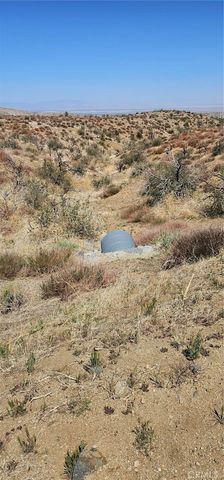 0 98th Street E, Juniper Hills, CA 93543