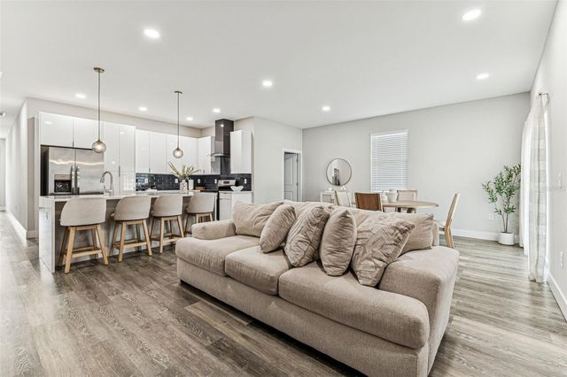 7505 N ROME AVENUE, Tampa, FL 33604