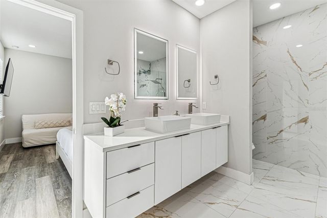 7505 N ROME AVENUE, Tampa, FL 33604