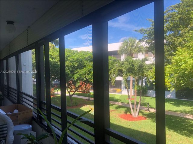 1450 Sheridan St E 13, Hollywood, FL 33020