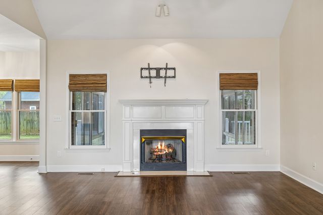 411 Liberty Dr, Smyrna, TN 37167