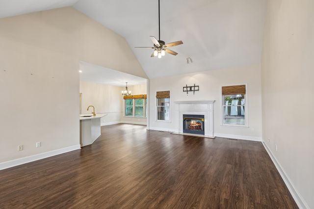 411 Liberty Dr, Smyrna, TN 37167