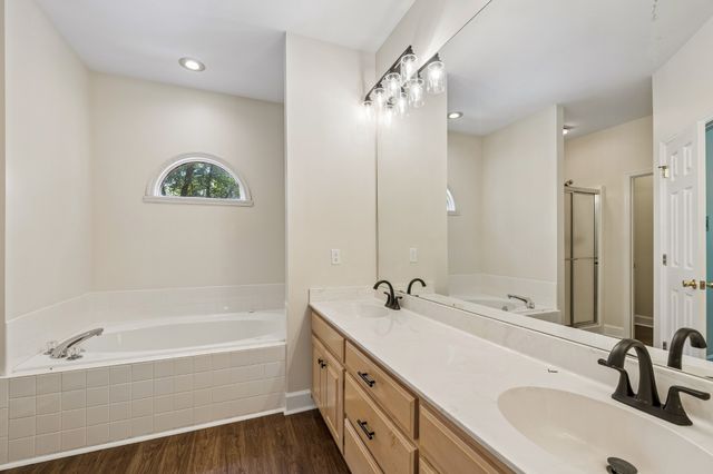 411 Liberty Dr, Smyrna, TN 37167