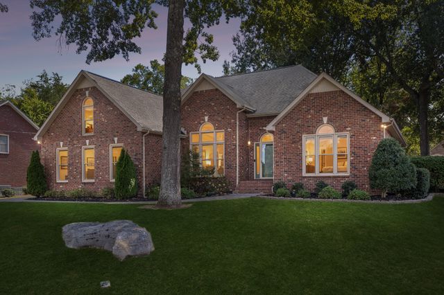 411 Liberty Dr, Smyrna, TN 37167