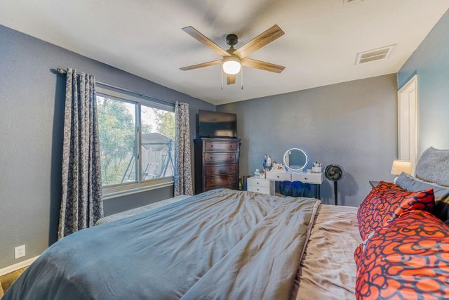 1319 Belmont DR, San Marcos, TX 78666