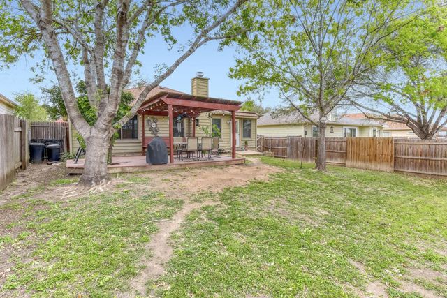 1319 Belmont DR, San Marcos, TX 78666