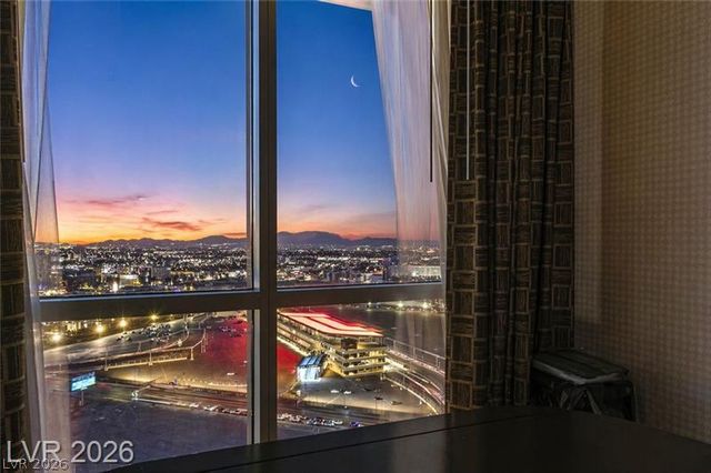 125 East HARMON Avenue 3419 & 3421, Las Vegas, NV 89109