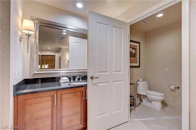 125 East HARMON Avenue 3419 & 3421, Las Vegas, NV 89109