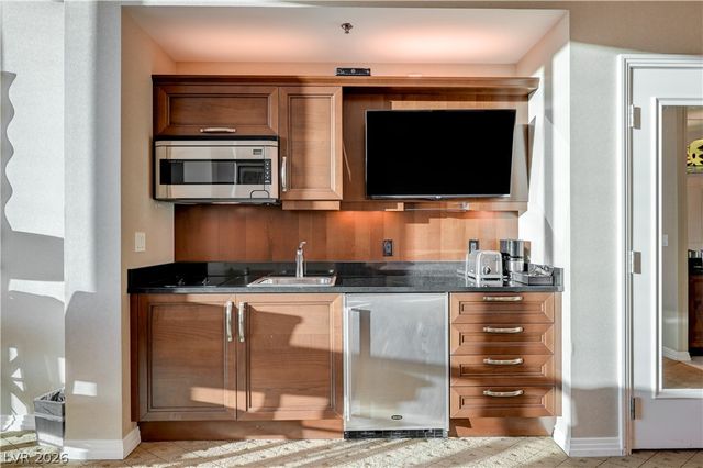 125 East HARMON Avenue 3419 & 3421, Las Vegas, NV 89109