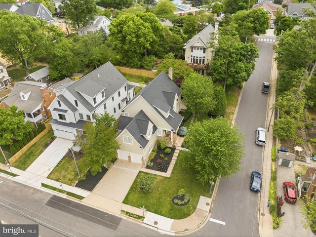 1905 N TAYLOR ST, Arlington, VA 22207