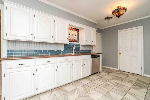 39 Crockett Drive, Tulia, TX 79088