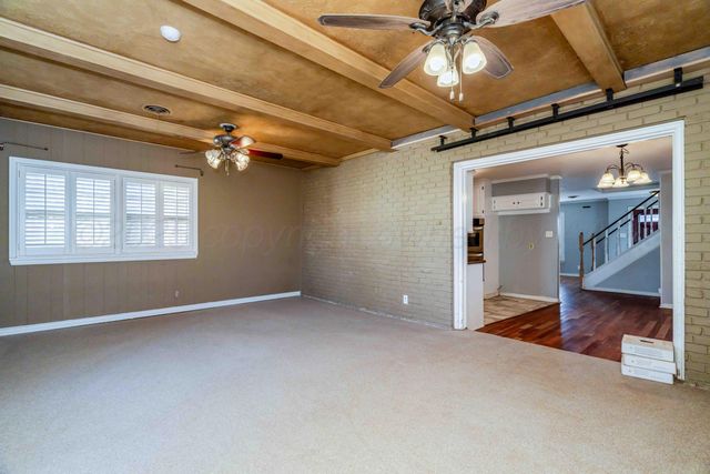 39 Crockett Drive, Tulia, TX 79088