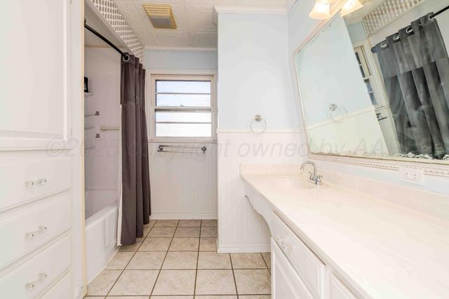 39 Crockett Drive, Tulia, TX 79088