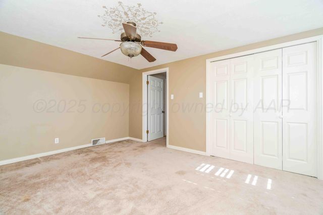 39 Crockett Drive, Tulia, TX 79088