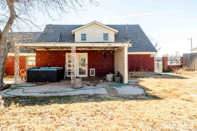 39 Crockett Drive, Tulia, TX 79088