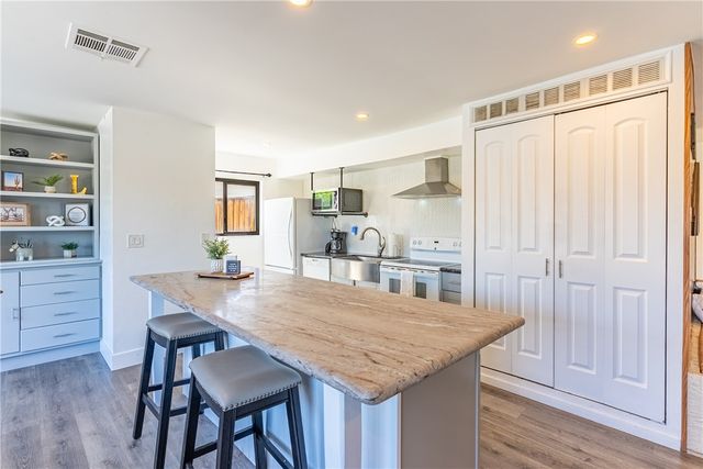 52745 Avenida Obregon, La Quinta, CA 92253