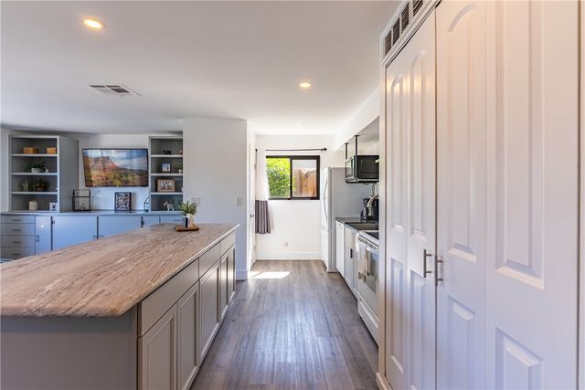 52745 Avenida Obregon, La Quinta, CA 92253