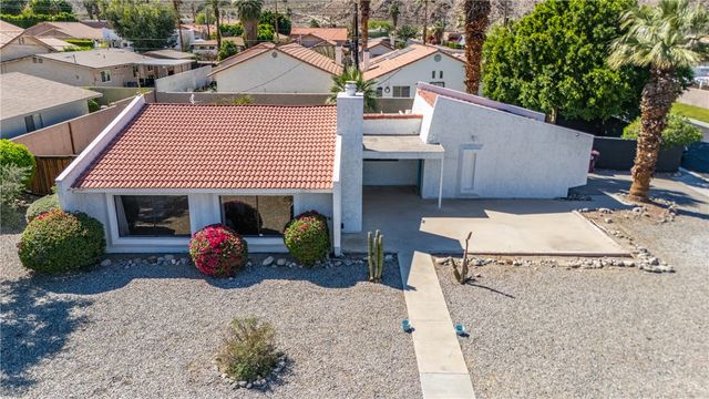 52745 Avenida Obregon, La Quinta, CA 92253