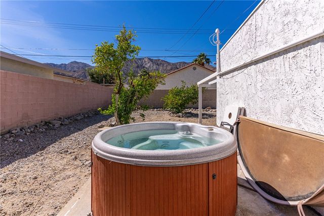 52745 Avenida Obregon, La Quinta, CA 92253
