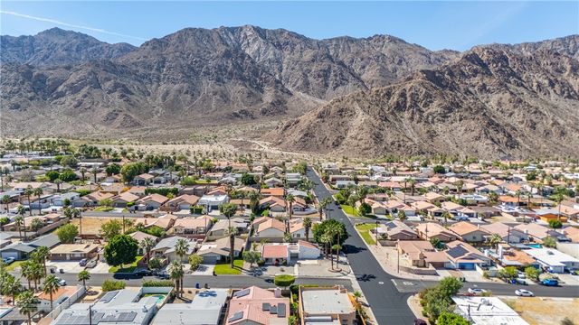 52745 Avenida Obregon, La Quinta, CA 92253
