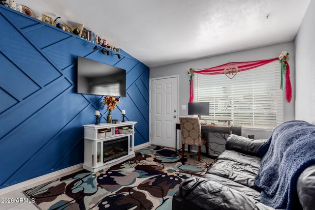 460 N 104TH Street, Mesa, AZ 85207