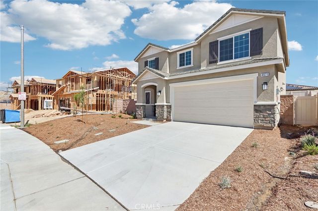 4671 Swan Avenue, Lake Elsinore, CA 92530