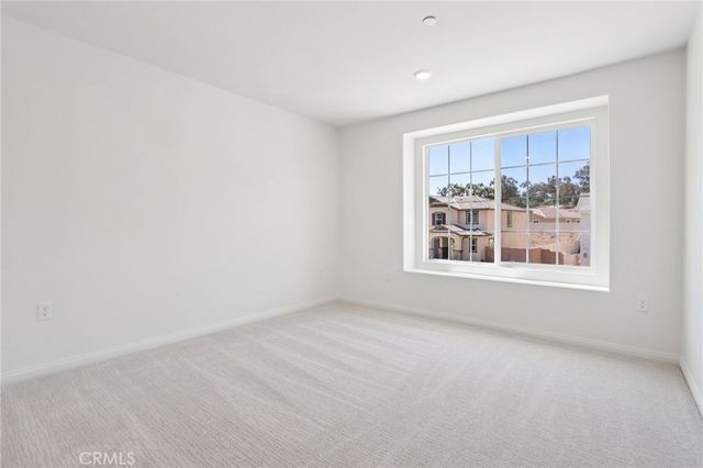 4671 Swan Avenue, Lake Elsinore, CA 92530