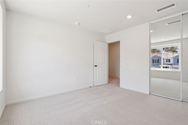 4671 Swan Avenue, Lake Elsinore, CA 92530