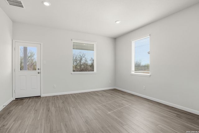 8406 Smithers Avenue, San Antonio, TX 78252