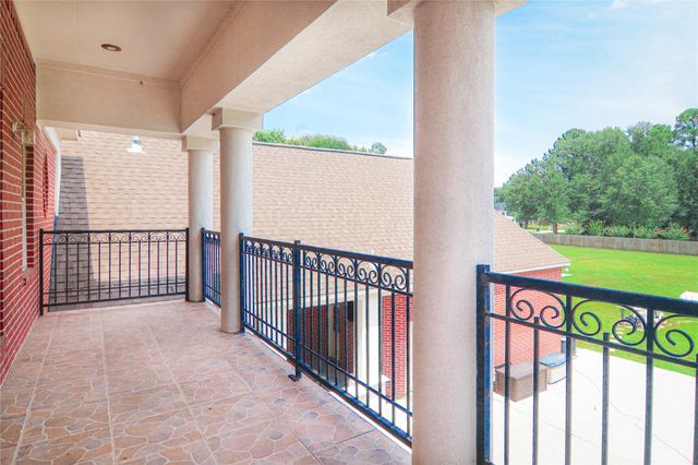 19602 Riverwalk Drive, Porter, TX 77365