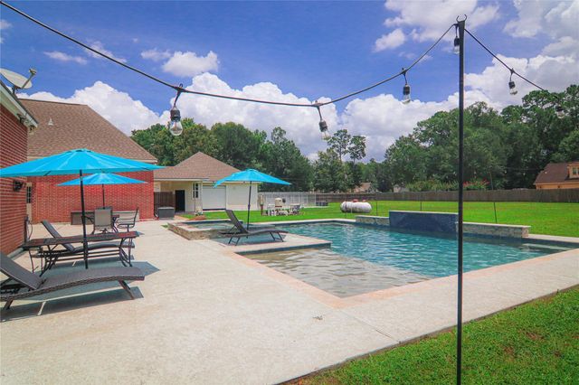 19602 Riverwalk Drive, Porter, TX 77365