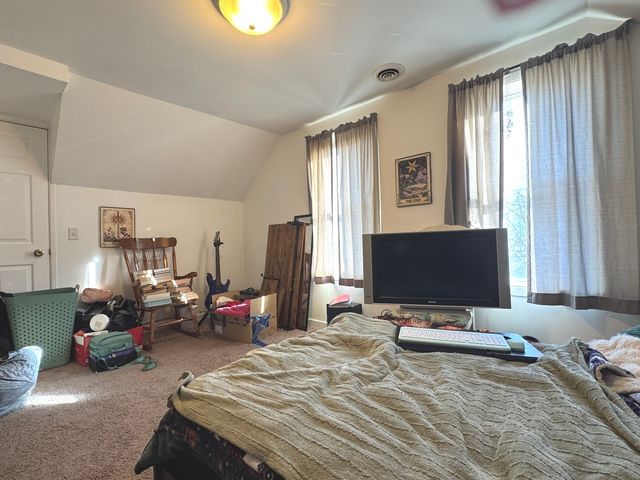 517 W Beaver Street, St. Anne, IL 60964