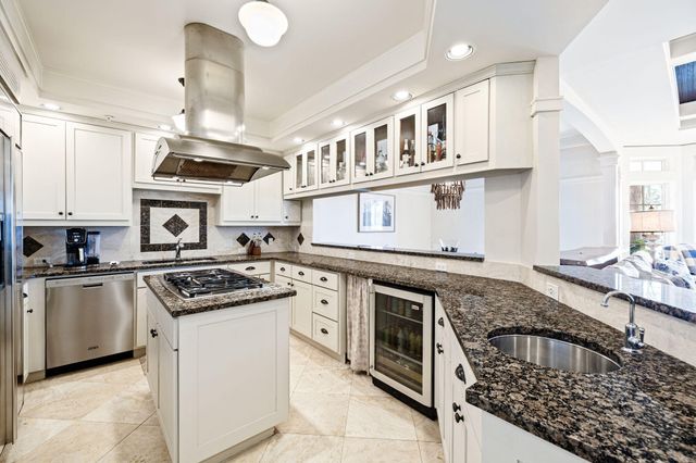 1112 Prospect Promenade Unit 302, Panama City Beach, FL 32413