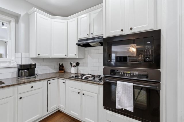 7630 Tenspeed Court, Flowery Branch, GA 30542