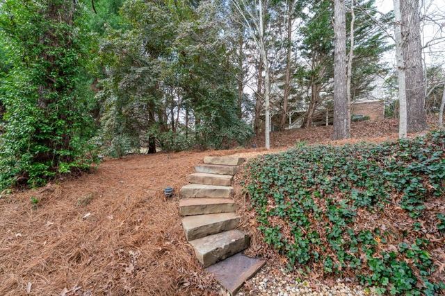 7630 Tenspeed Court, Flowery Branch, GA 30542