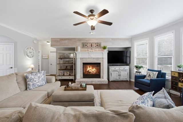 7630 Tenspeed Court, Flowery Branch, GA 30542