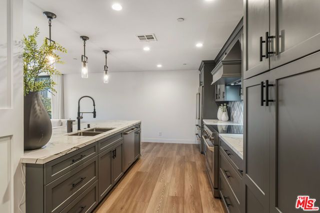 121 S Hope Street 334, Los Angeles, CA 90012