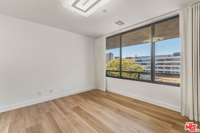 121 S Hope Street 334, Los Angeles, CA 90012