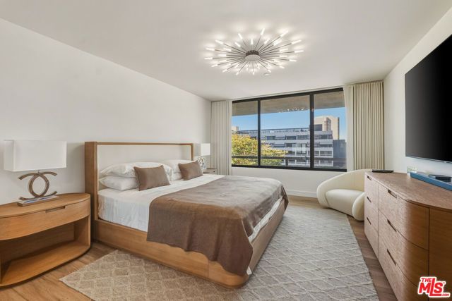 121 S Hope Street 334, Los Angeles, CA 90012