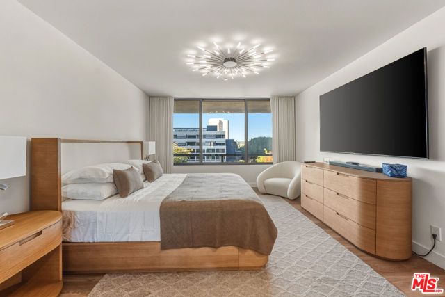121 S Hope Street 334, Los Angeles, CA 90012