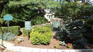 15 Lake Place, Danbury, CT 06810