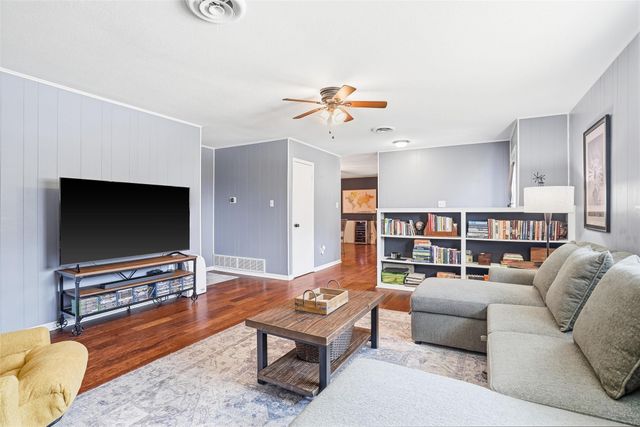 1307 Bois D Arc Street, Weatherford, TX 76086