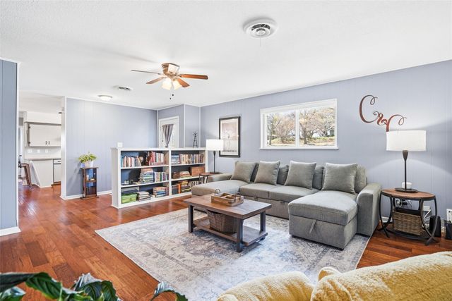 1307 Bois D Arc Street, Weatherford, TX 76086